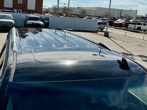 Used 2019 GMC Yukon XL Denali w/ Denali Ultimate Package image 12