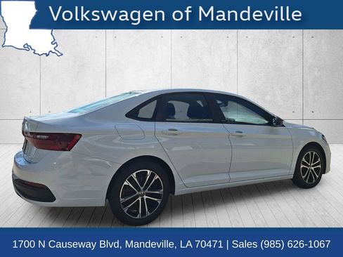 Certified 2026 Volkswagen Jetta Sport FWD image 5
