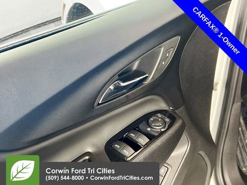 Used 2022 Chevrolet Equinox Premier AWD/4WD image 12