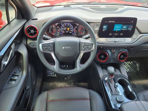 Used 2025 Chevrolet Blazer RS FWD image 13