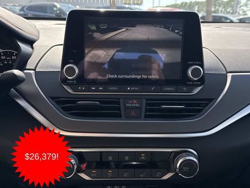 New 2025 Nissan Altima 2.5 SR image 15