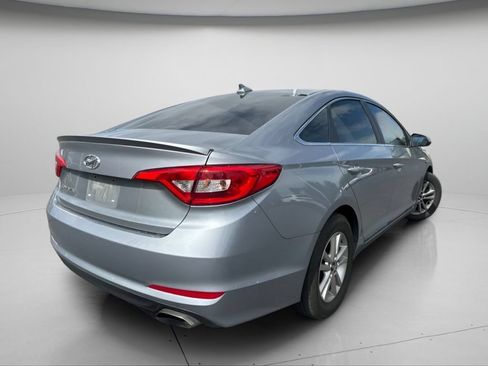 Used 2017 Hyundai Sonata SE FWD image 5
