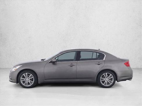 Used 2013 INFINITI G37 x Sedan w/ Premium Pkg AWD/4WD image 4
