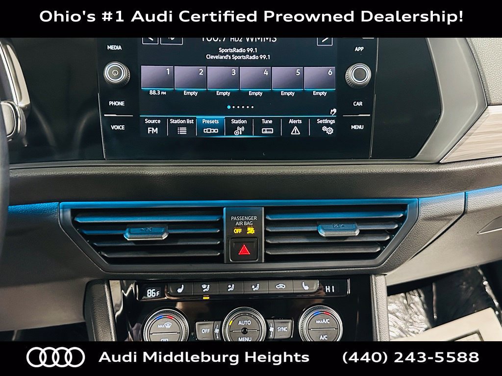 Used 2022 Volkswagen Jetta SEL FWD image 11