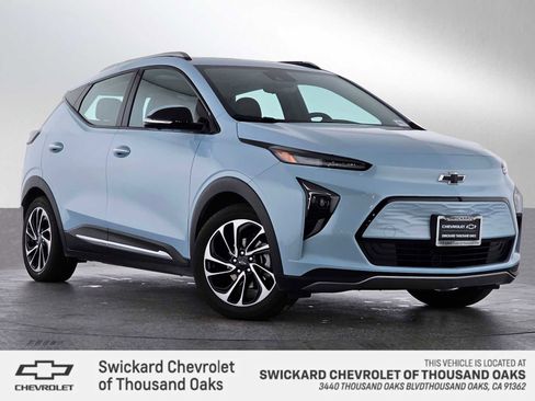 Used 2023 Chevrolet Bolt EUV Premier w/ Sun & Sound Package image 1