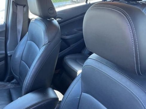 Used 2017 Chevrolet Cruze Premier image 11