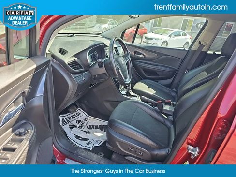 Used 2022 Buick Encore Preferred image 22