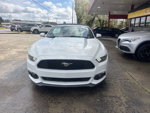 Used 2015 Ford Mustang Premium image 3