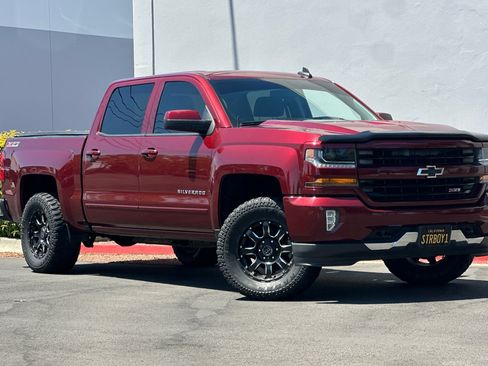 Used 2016 Chevrolet Silverado 1500 LT w/ All Star Edition AWD/4WD image 2