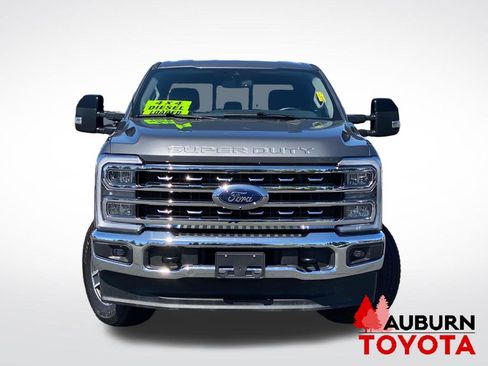 Used 2024 Ford F250 Lariat image 2