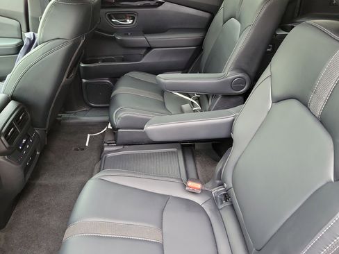 Certified 2024 Honda Pilot EX-L image 11