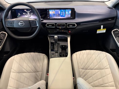 New 2026 Nissan Sentra SL image 2