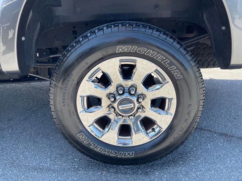 Used 2017 Ford F250 Lariat w/ Lariat Ultimate Package image 19