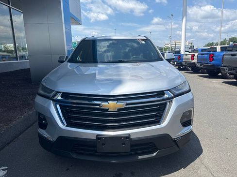 Used 2022 Chevrolet Traverse LT AWD/4WD image 3
