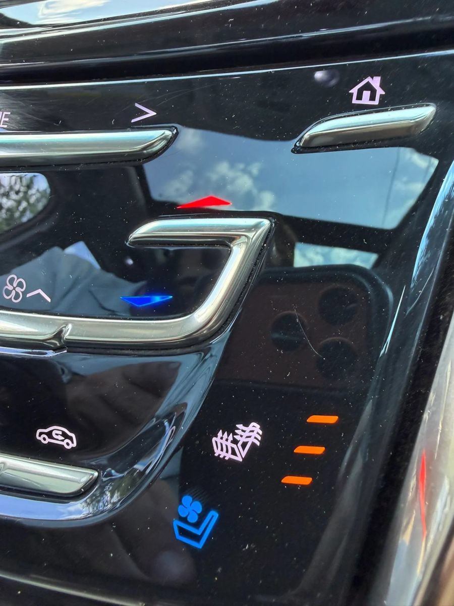 Used 2019 Cadillac CTS Luxury RWD image 19