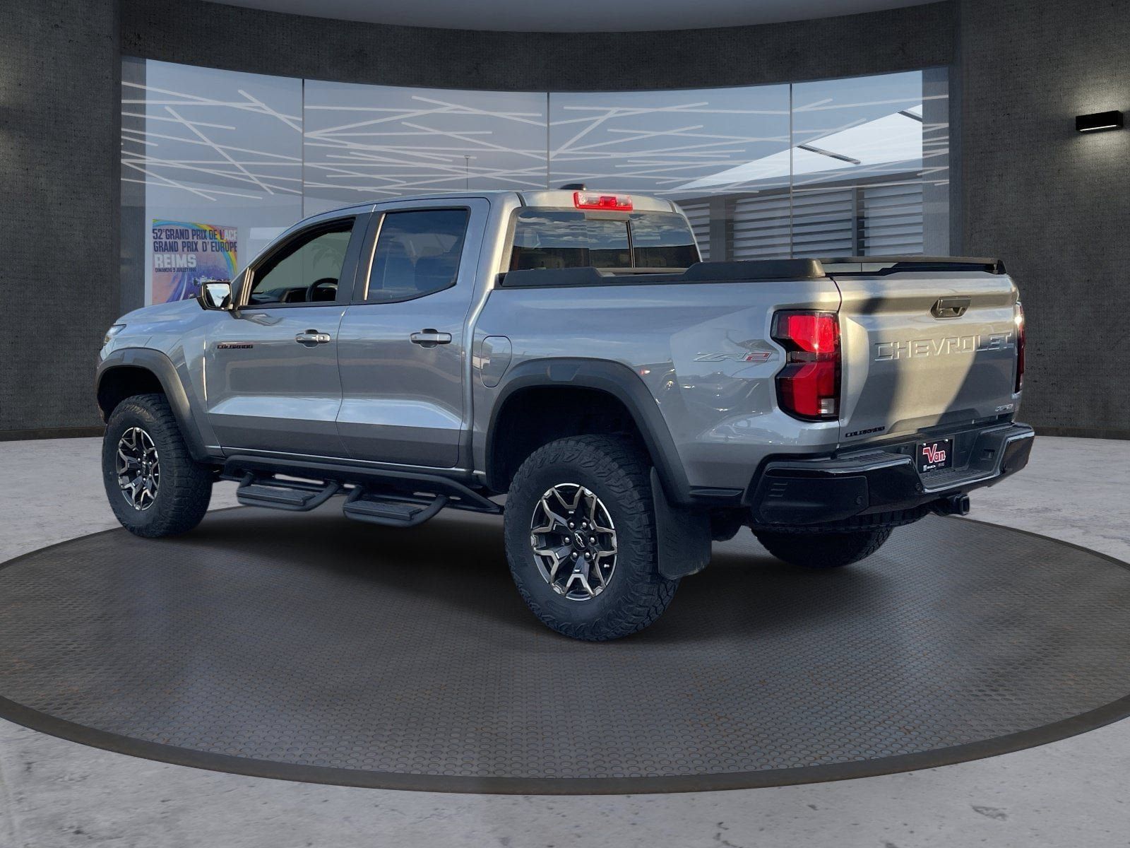 Certified 2024 Chevrolet Colorado ZR2 w/ LPO, Flex Utility Package AWD/4WD image 4