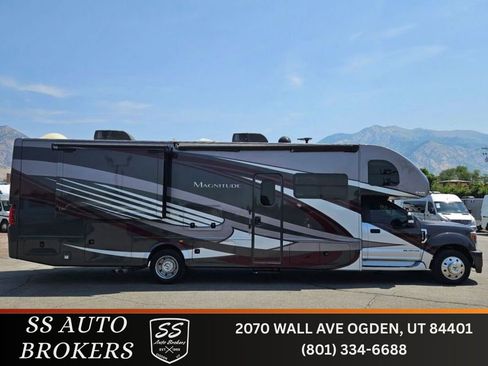 Used 2019 Ford F550 2WD Regular Cab Super Duty w/ XLT Value Package image 1