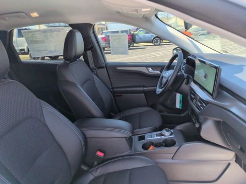 New 2026 Ford Escape SE image 16