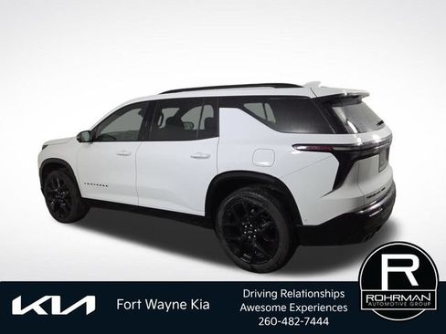 Used 2024 Chevrolet Traverse RS AWD/4WD image 11