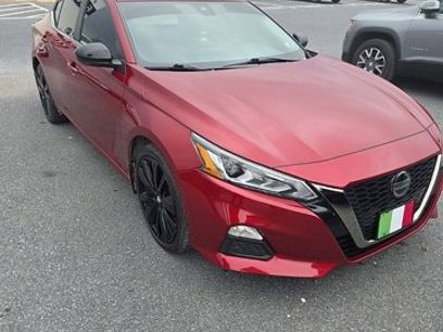 Used 2021 Nissan Altima 2.5 SR w/ SR Premium Package