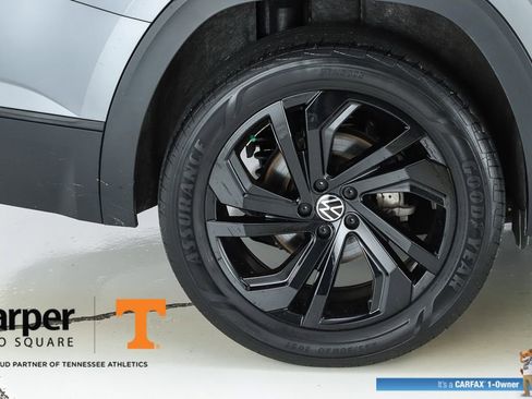 Used 2023 Volkswagen Atlas SE w/ Black Wheel Package FWD image 13