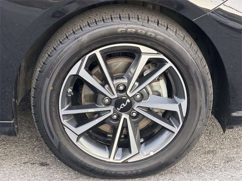 Used 2023 Kia Forte LXS image 24