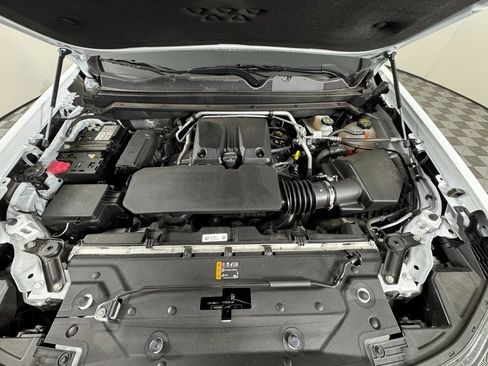 Used 2025 Chevrolet Colorado Trail Boss image 11