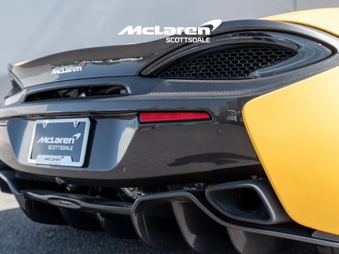 Used 2017 McLaren 570S Coupe RWD image 29