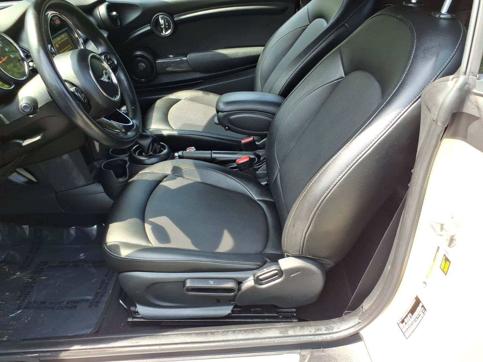 Used 2018 MINI Cooper Convertible FWD image 12