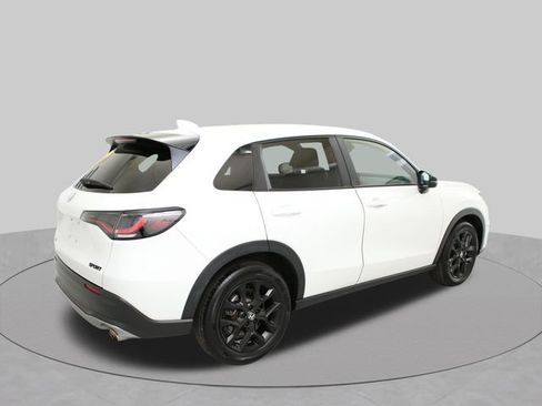 Used 2023 Honda HR-V Sport image 8