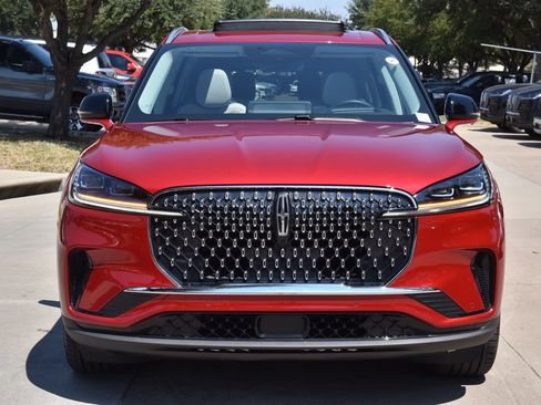 Certified 2026 Lincoln Aviator Reserve AWD/4WD image 3