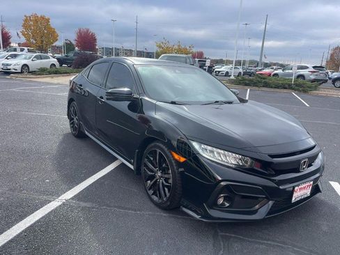 Used 2021 Honda Civic Sport Touring image 2