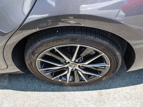 Used 2023 Toyota Camry SE FWD image 15