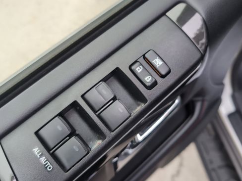 Certified 2024 Toyota 4Runner TRD Off-Road image 15