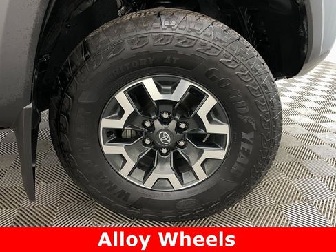 Used 2023 Toyota Tacoma TRD Off-Road image 48