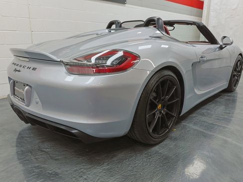 Used 2016 Porsche Boxster Spyder image 22