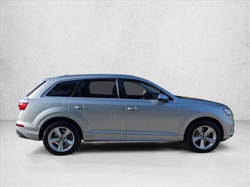 Used 2022 Audi Q7 3.0T Premium AWD/4WD image 3