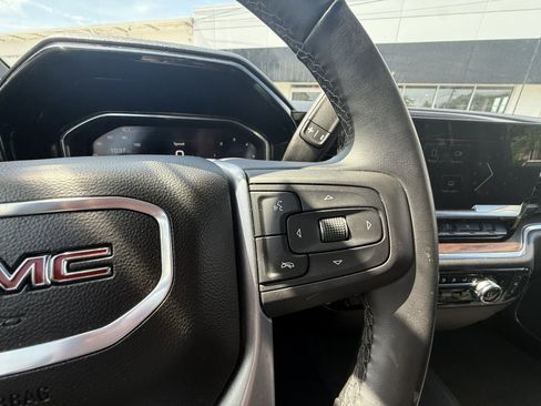 Used 2026 GMC Sierra 1500 SLT AWD/4WD image 17