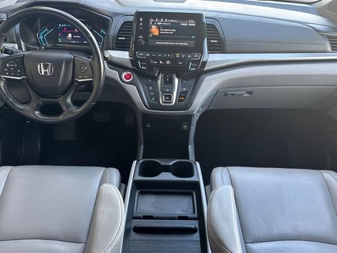 Used 2023 Honda Odyssey EX-L image 12