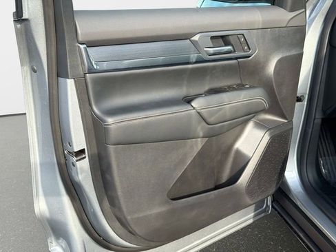 New 2026 GMC Terrain Elevation image 17