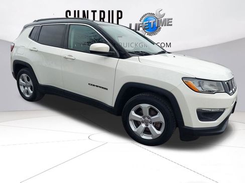 Used 2019 Jeep Compass Latitude w/ Popular Equipment Group image 8