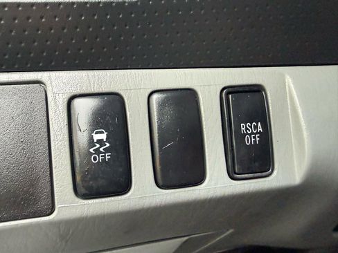 Used 2014 Toyota Tacoma 4x4 Access Cab image 34