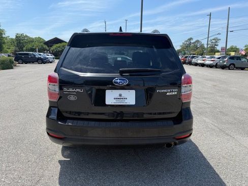 Used 2016 Subaru Forester 2.5i Limited AWD/4WD image 3