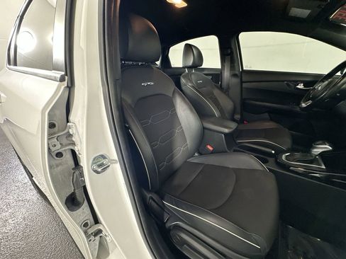 Used 2021 Kia Forte GT-Line image 31