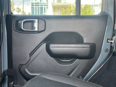 Used 2024 Jeep Wrangler Unlimited w/ Convenience Group image 18