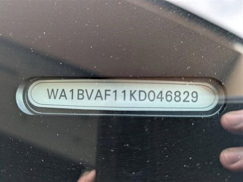 Used 2019 Audi Q8 Premium Plus w/ Premium Plus image 31