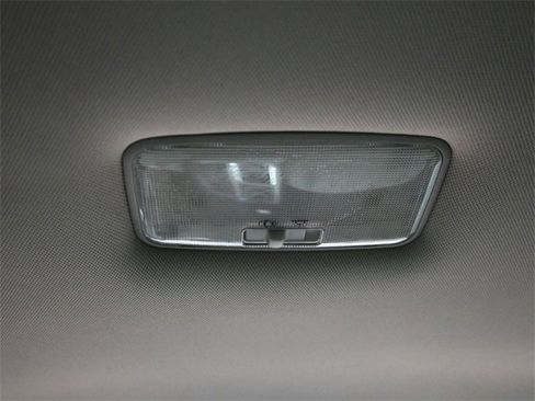 Used 2018 Toyota Tacoma SR5 image 12