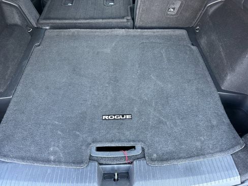 Used 2023 Nissan Rogue SV image 15