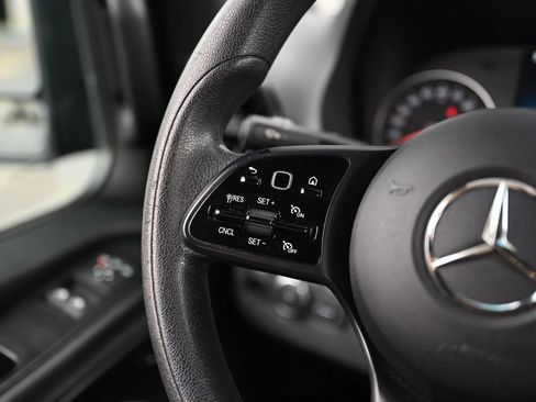 Used 2020 Mercedes-Benz Sprinter 2500 image 30