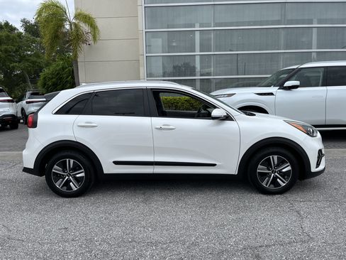 Used 2022 Kia Niro EX Premium FWD image 11